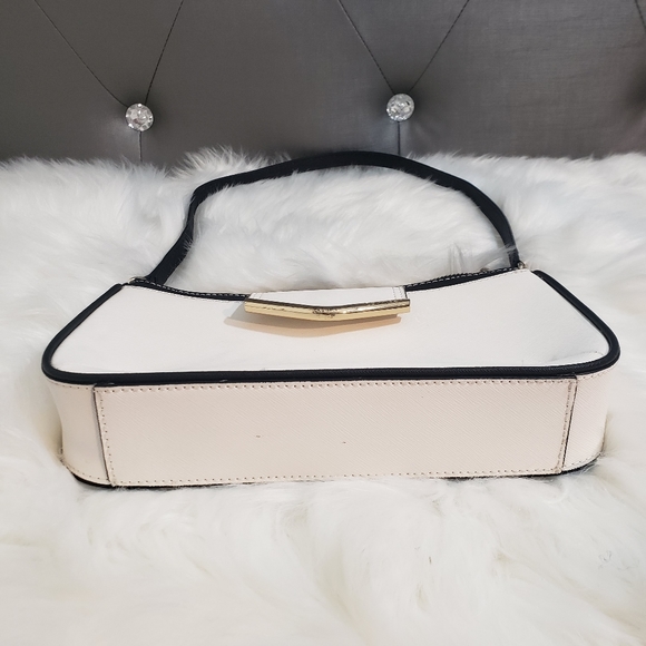 Calvin Klein white crossbody bag - Picture 8 of 16